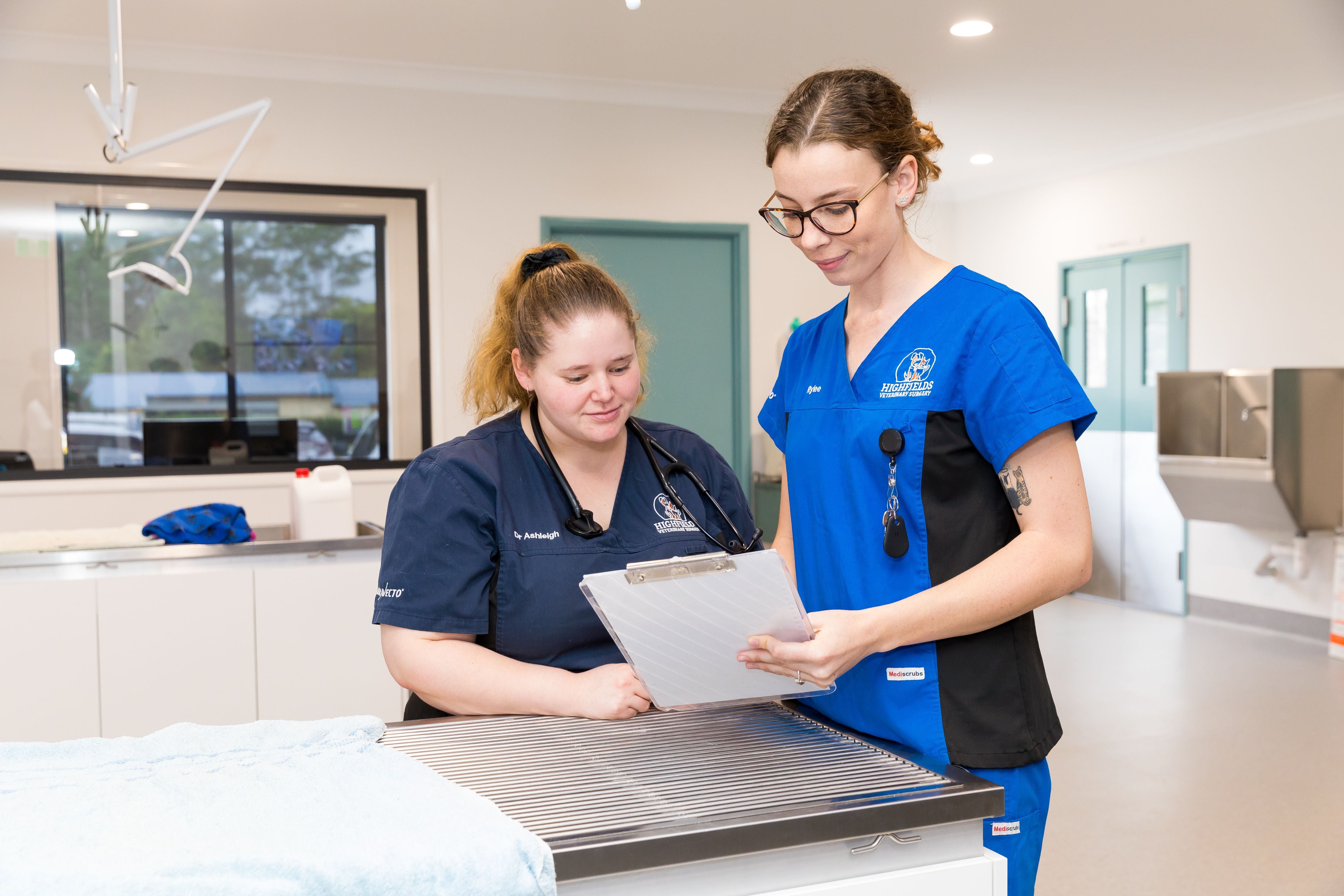 Vet Alana and Vet Nurse at Highfields Vet Surgery